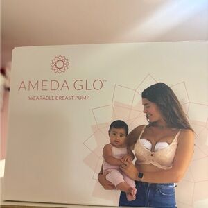 Ameda Glo Wearable Breast Pump - White and Pink